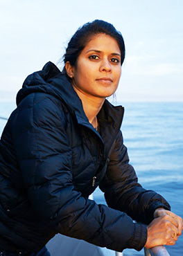 Dr Asha de Vos